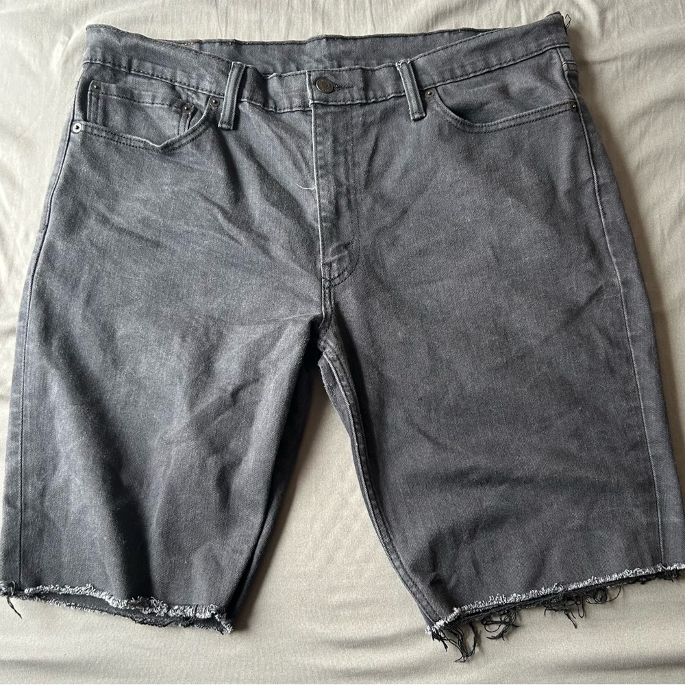 Levi Strauss 511 Men’s 38 Black Denim Cut Off Shorts